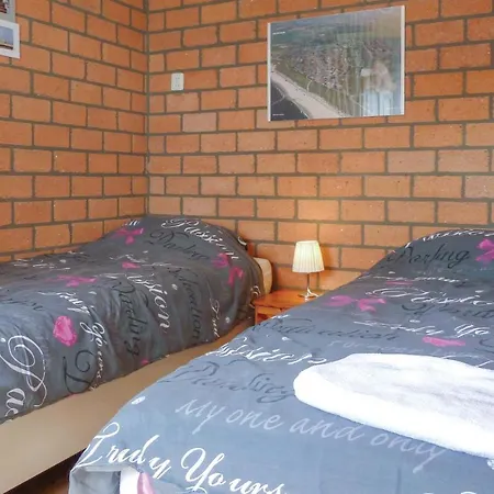 Holiday home Three-bedroom In